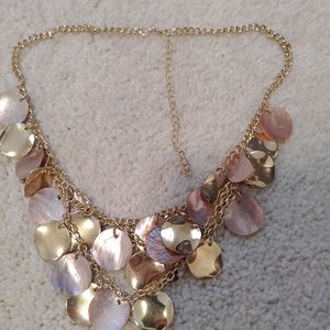 3/$10 Fun shell necklace